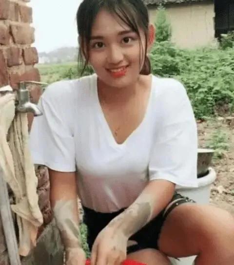 抖音网红泥鳅玉女抖音号,泥鳅玉女火了抖音号是哪个