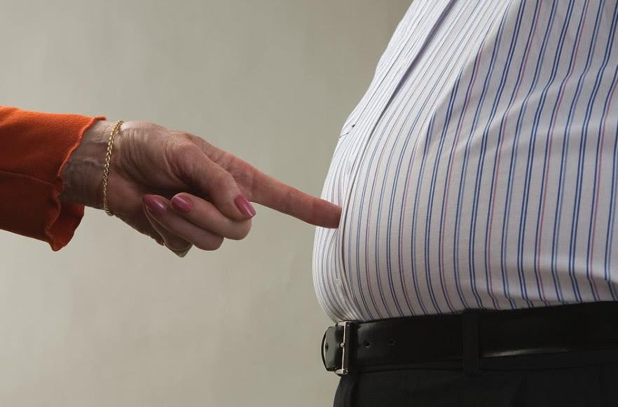 每个人一天放屁几个正常,每天放屁超过50个要警惕