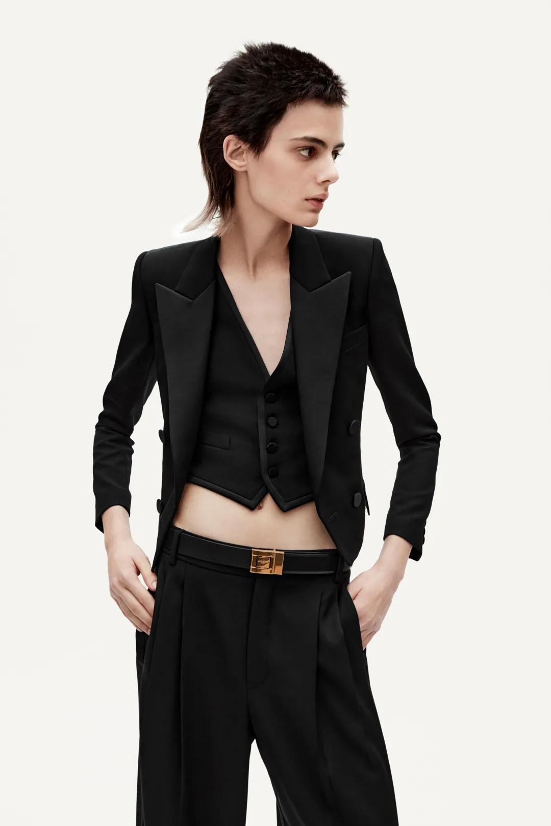 Jennie的马甲原来是学Kate Moss啊