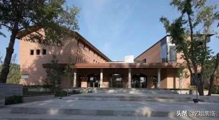 李云迪嫖娼被举报,明星再小心,还是躲不过神秘的朝阳群众