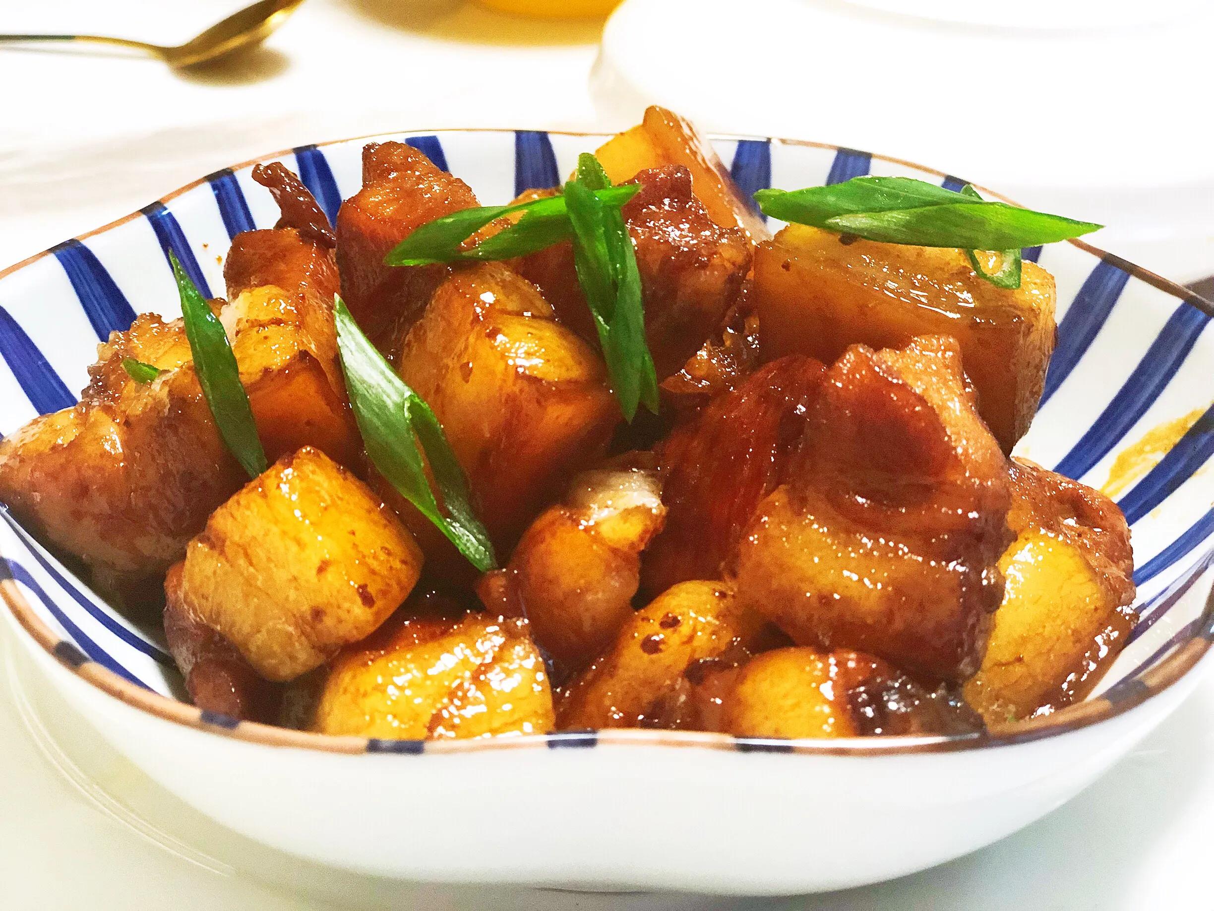 红烧肉焯水的正确制作不那么柴,为什么红烧肉烧得又咸又甜