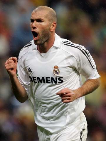 艺术大师齐达内,足球大师皇马莫德里奇