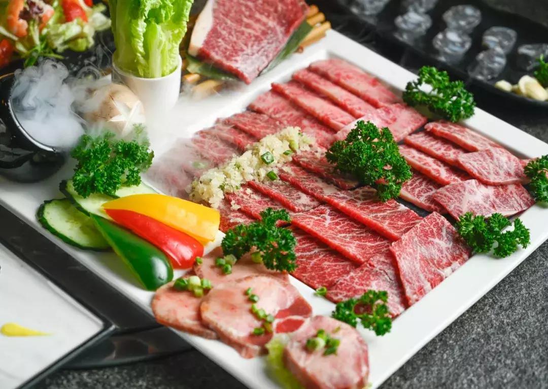 这家烤肉巨头新店开业就“爆店”!现在还能免费吃肉,这也太棒了