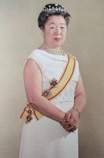 日本平民皇后美智子结局,日本贫民皇后美智子精神病