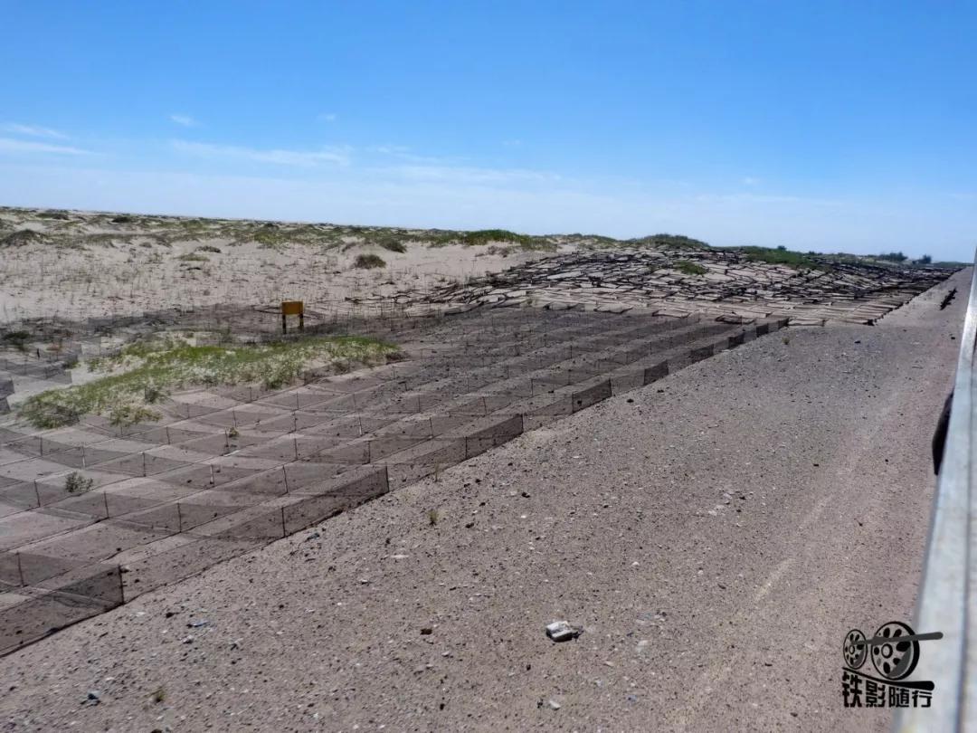 铁影｜穿越沙漠的“混编列车”——吉兰泰铁路运转记