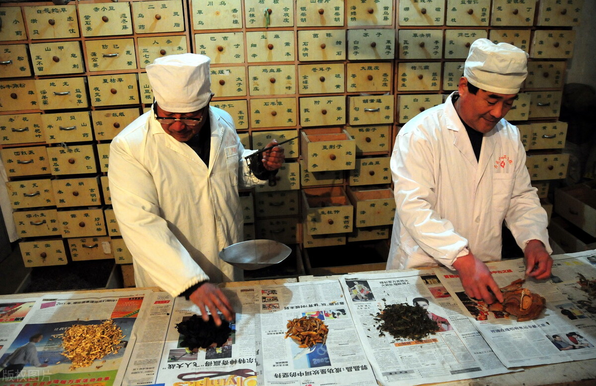 长期入睡困难怎么用中医治疗,睡眠不好经常胸闷气短用什么中药