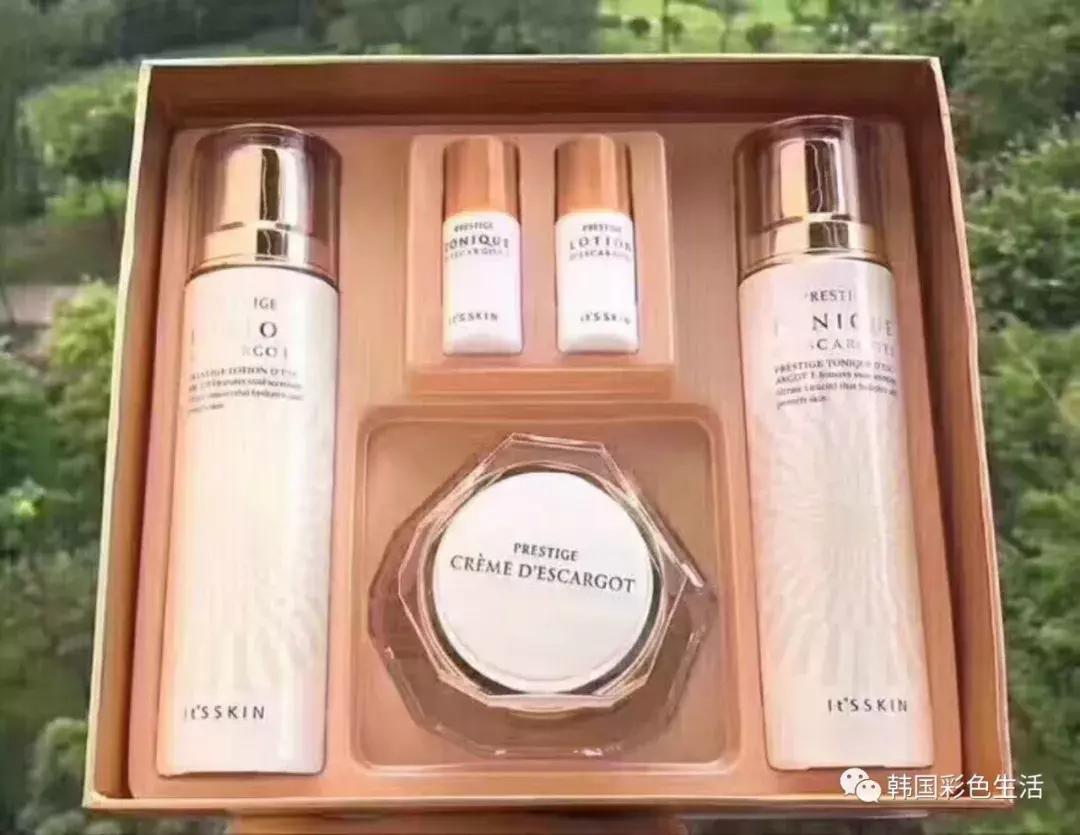 伊思家的蜗牛水乳,好用到脸疼?