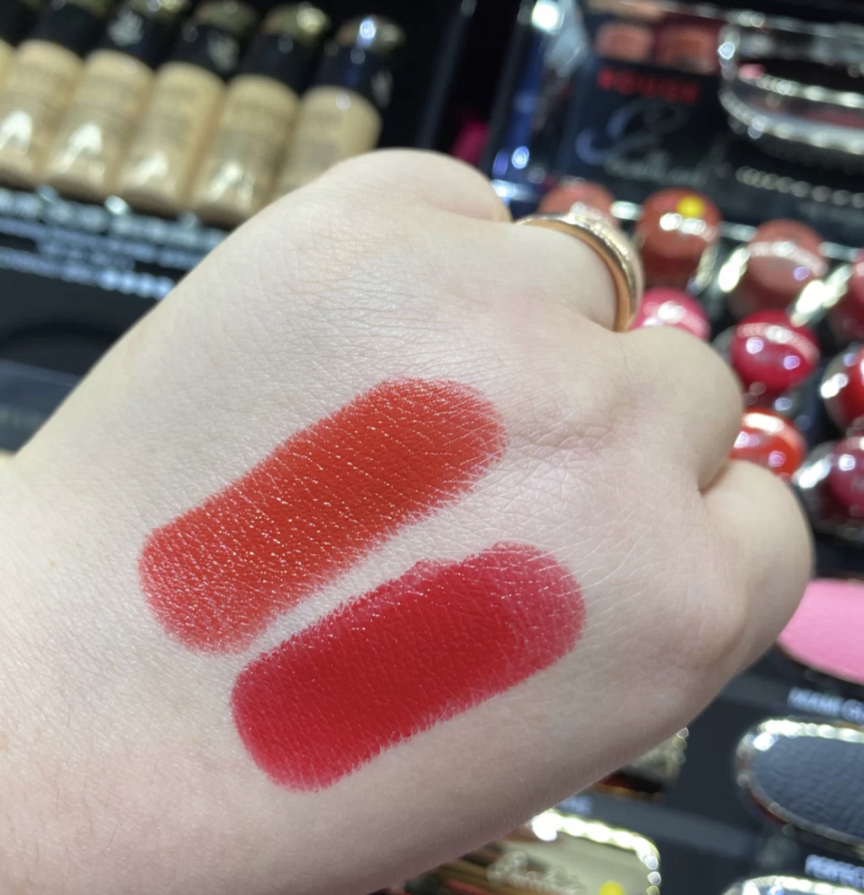 娇兰口红888和tf16试色,tf口红16哪款比较滋润