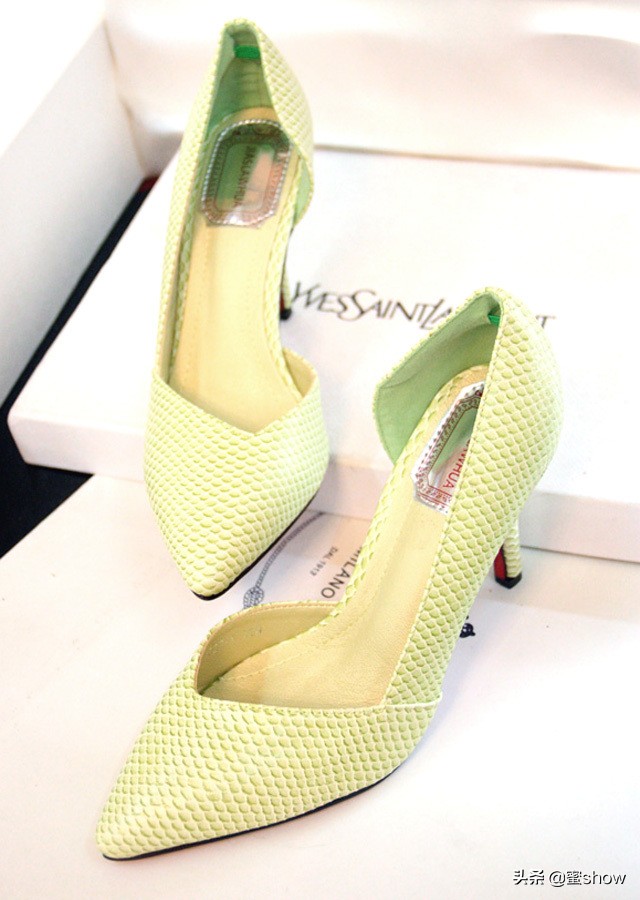 尖头高跟鞋前面磨脚怎么办,穿尖头高跟鞋磨脚