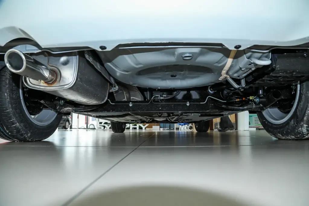 大众高尔夫对比骐达,高尔夫飞度纠结买哪个