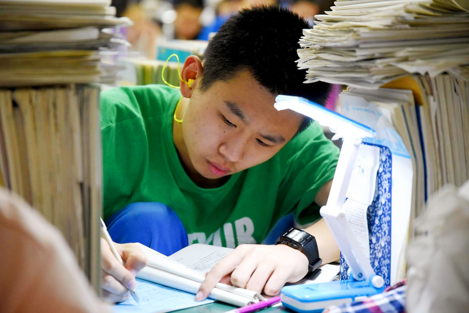 孩子高一考430分还有希望吗,高考470分的孩子该如何选择学校