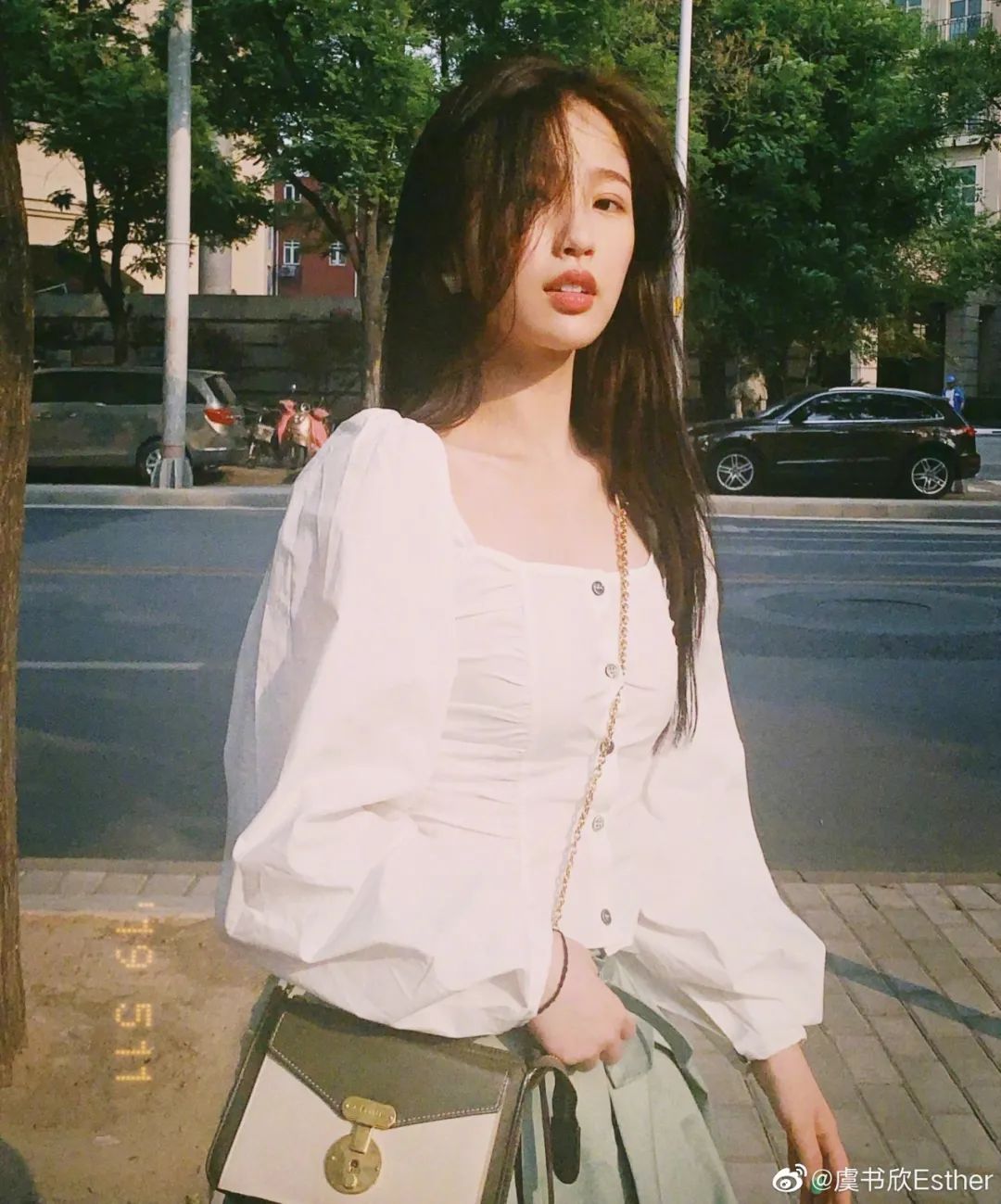 今年挤奶衫火到爆!大胸、小胸都能穿