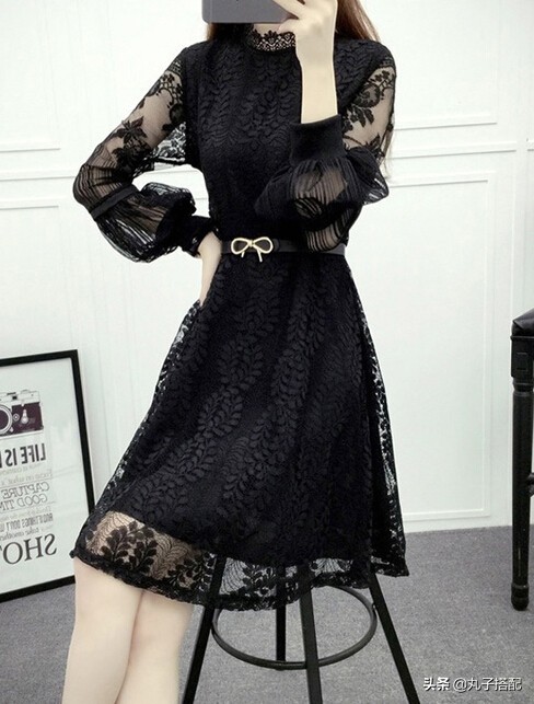 秋水伊人蕾丝镂空连衣裙套装,镂空蕾丝白色方领连衣裙