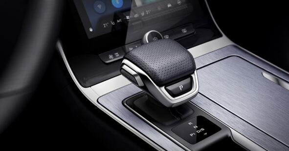 荣威rx5plus改钛黑车标,荣威rx5plus改logo