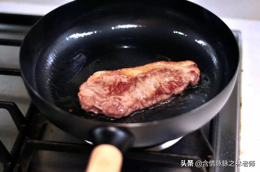 早餐三合一煎锅教程,多功能四孔煎锅早餐做法