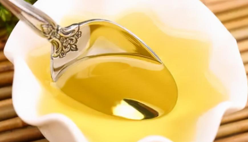 玉米油橄榄油菜籽油哪个好,菜籽油玉米油哪个味道淡