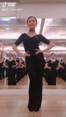 如何让抖音号快速涨粉1000,如何打造一个快速涨粉的抖音号