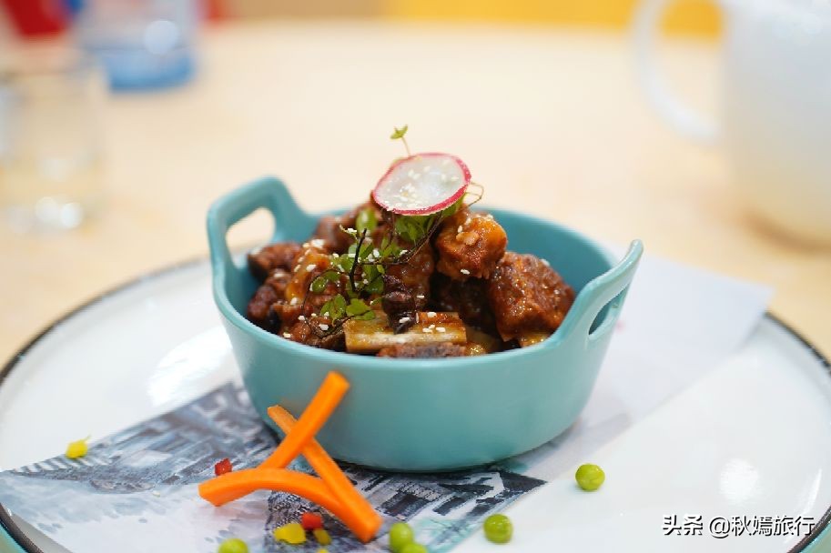 常熟网红枫林秋意盎然，游客络绎不绝，百年老店五道菜肴165元