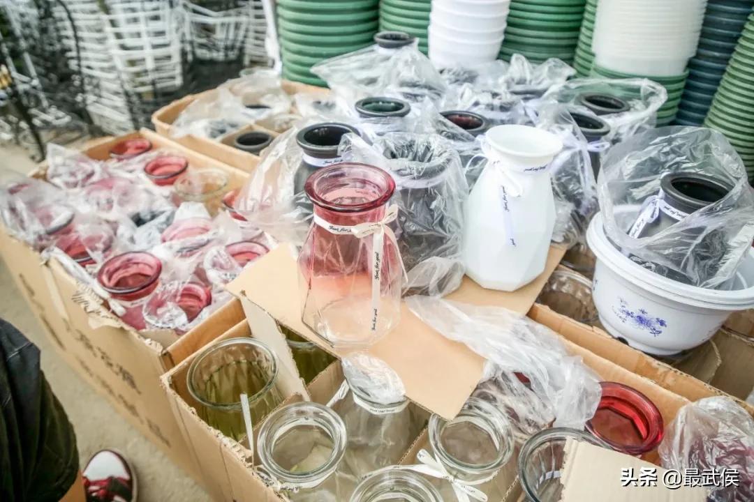 成都便宜的大花市,成都街边卖花一元一束