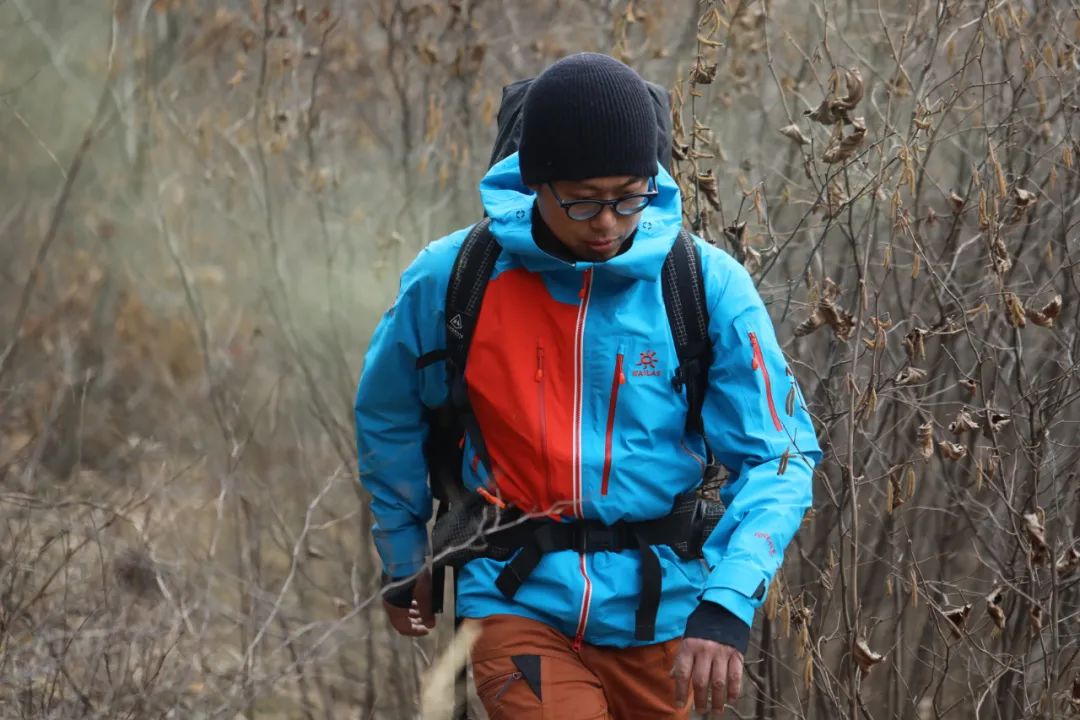 KAILASMONT：3021年，玩户外还是得穿冲锋衣
