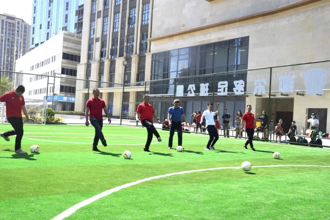 开业大吉篮球馆,足球公园开业仪式