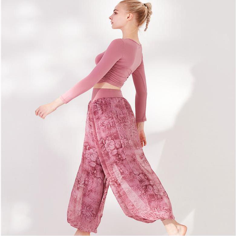 大裙摆瑜伽舞蹈,优雅瑜伽舞蹈