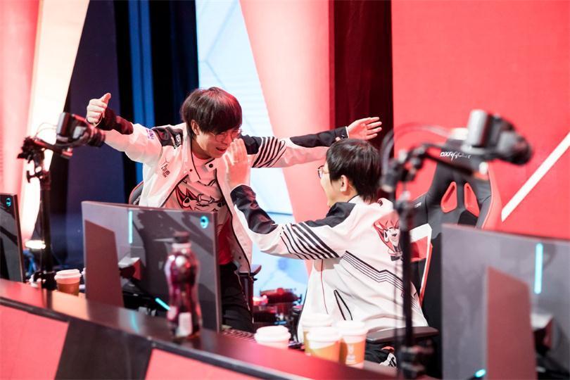 英雄联盟jdg活动如何操作,英雄联盟jdg打法