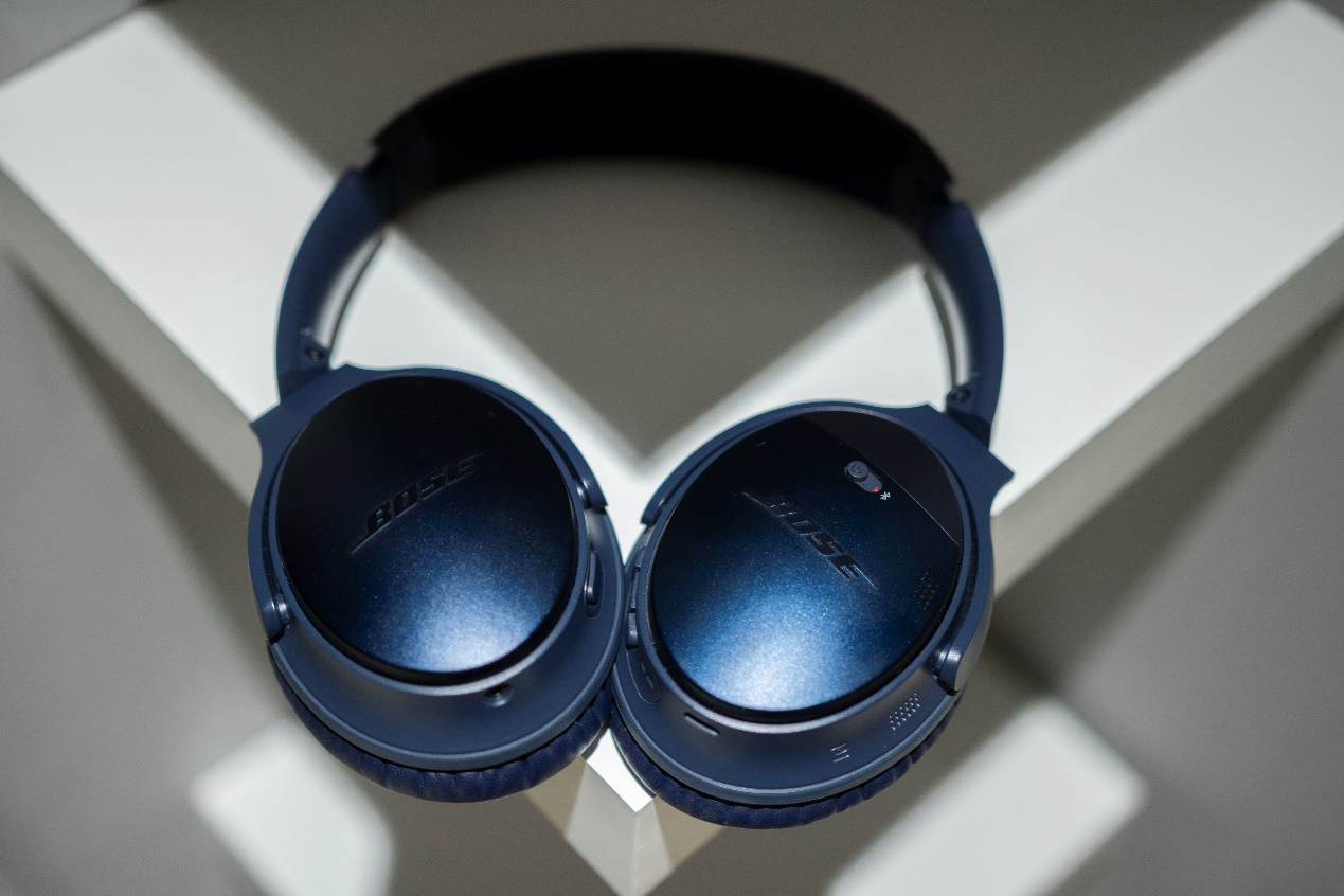 临近年终，戴上QC35让自己“静”入佳境