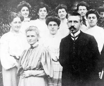 玛丽居里夫人奖,玛丽·居里家族共获多少诺贝尔奖