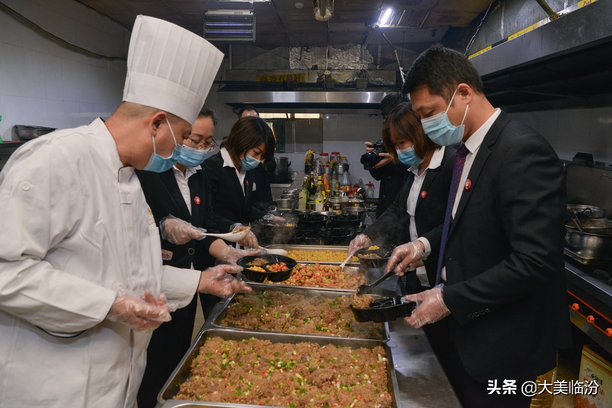 感动全国医疗队支援武汉,援鄂医疗队暖心