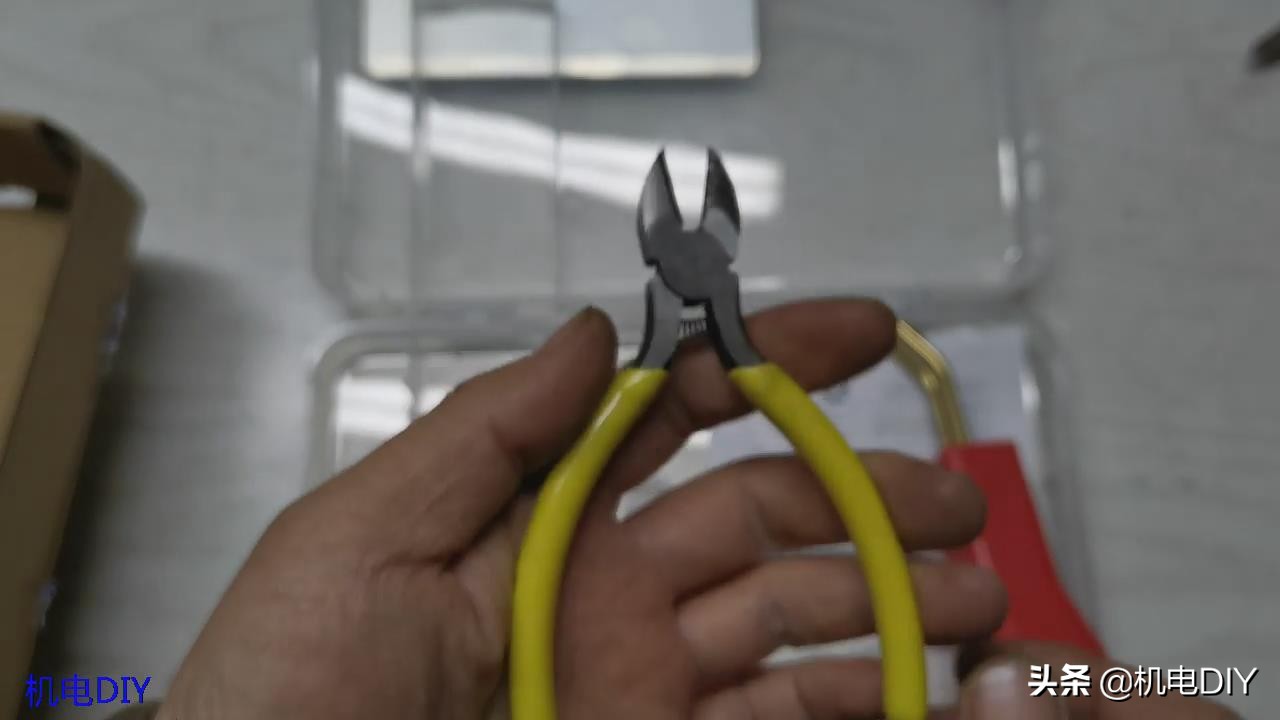 植钉焊枪效果怎样,塑料焊枪和塑料焊钉哪个更牢固