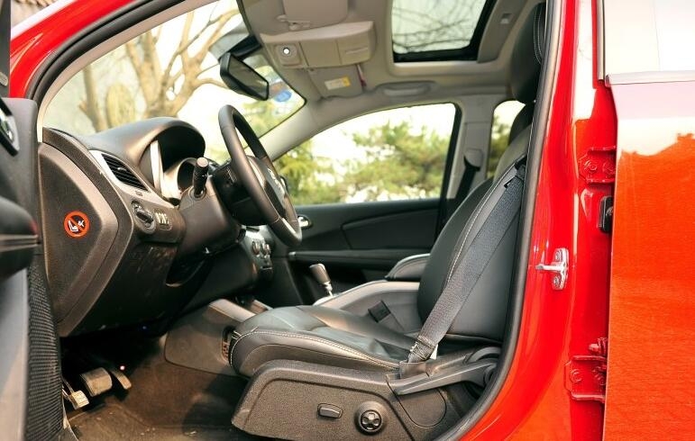 酷威柴油版对比索兰托,道奇酷威2.7八万公里