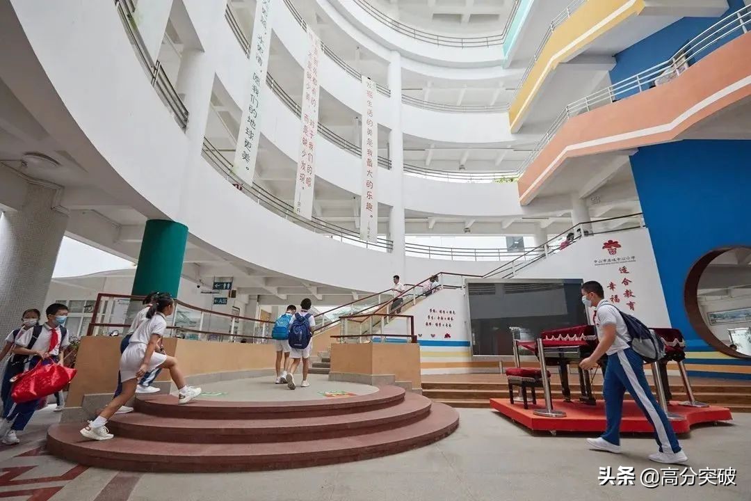 开学复课进行时,开学季告别暑假回归校园