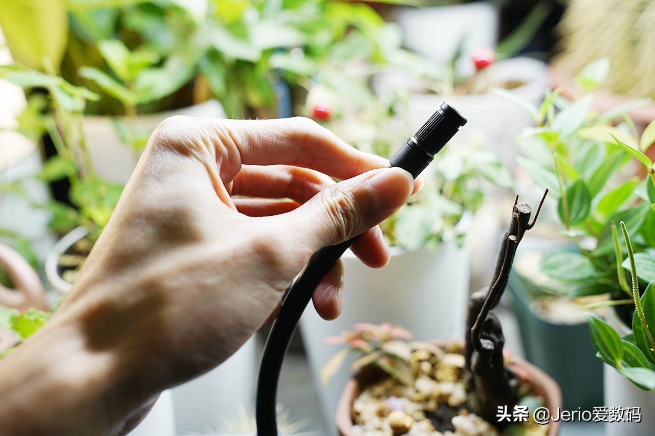 轮胎完全没气了怎么充气,米家充气宝能充几个轮胎