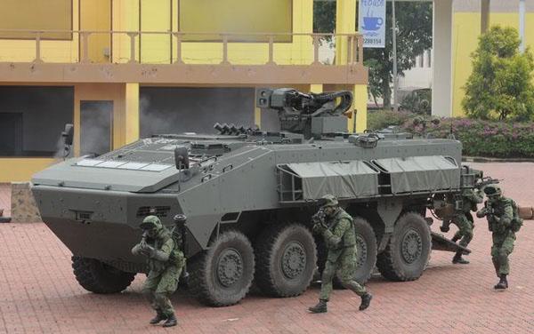 摩天大楼钢铁怪兽,摩天大厦狂暴巨兽视频