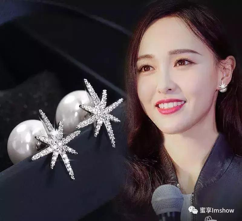 7种时尚又有品位的饰品搭配方法,百搭不过时的饰品有哪些