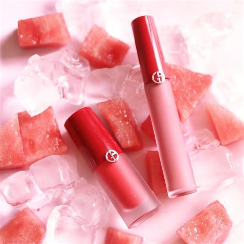 mac口红子弹经典正红色测评,mac口红盘点看看哪一款适合你