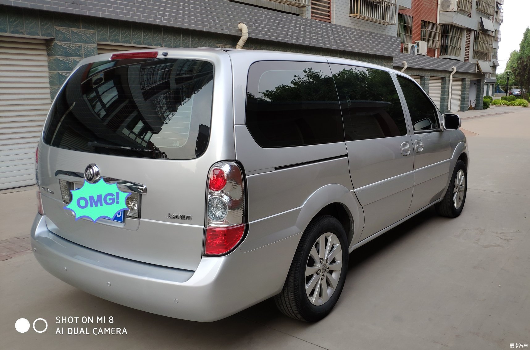 gl8和丰田塞纳,花33万元没要gl8选择丰田塞纳