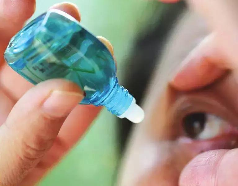 结膜炎好了但是怕光怎么回事,结膜炎导致眼睛变小会变回来吗