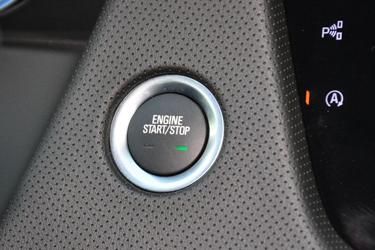 试驾凯迪拉克ct6入门车型,胖哥试驾凯迪拉克ct628t精英