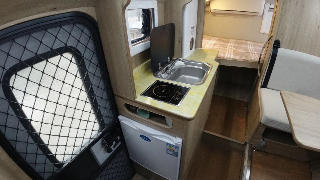 大通t60四驱房车,大通t60四驱皮卡房车国六