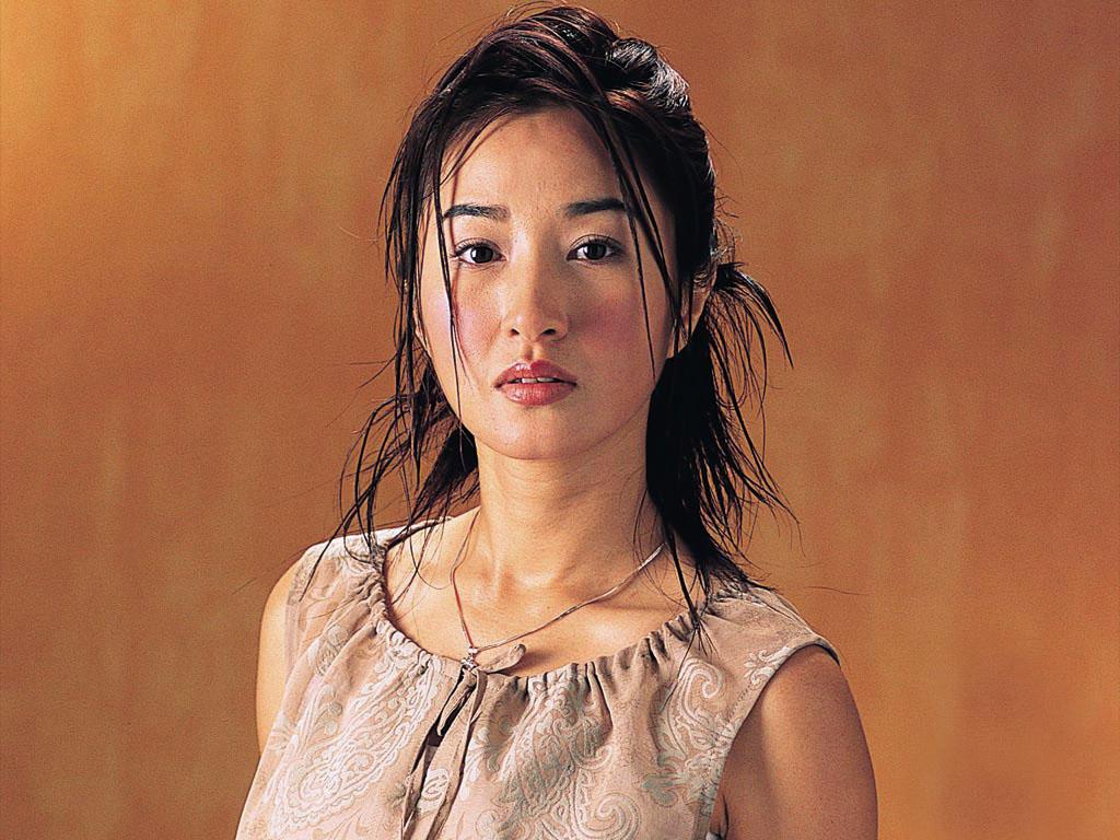 中华女英雄完整视频,80年代电视剧中华英雄