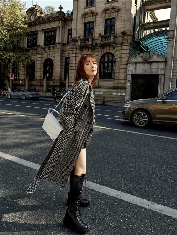 马丁靴过时了今年流行裸跟,马丁靴过时了