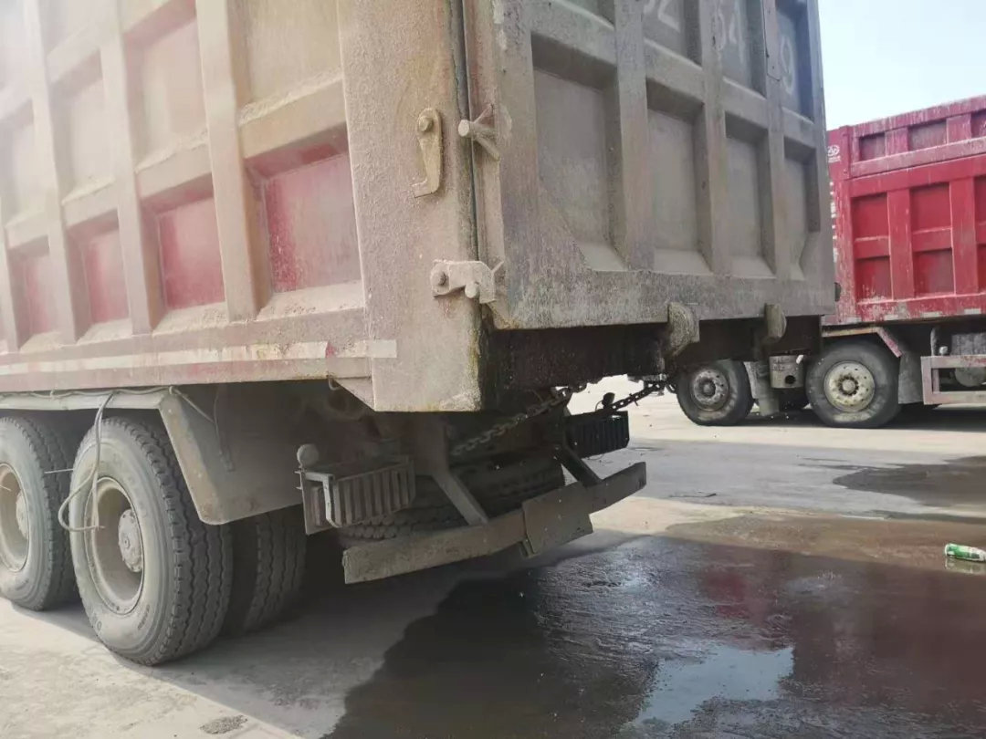 汕头礐石大桥货车侧翻,汕头礐石大桥货车翻车事故