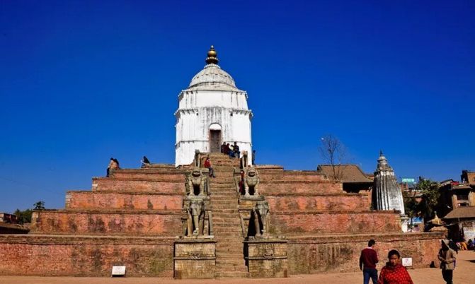 最美边境公路自驾游攻略,国内最美沿海公路自驾游