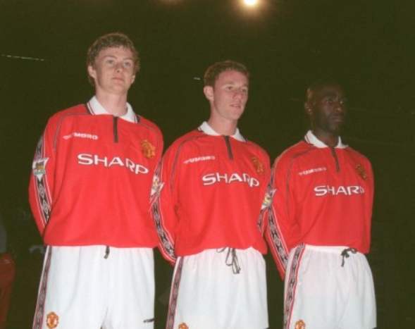 巴特为什么喜欢弗兰德,范加尔被曼联处理结果