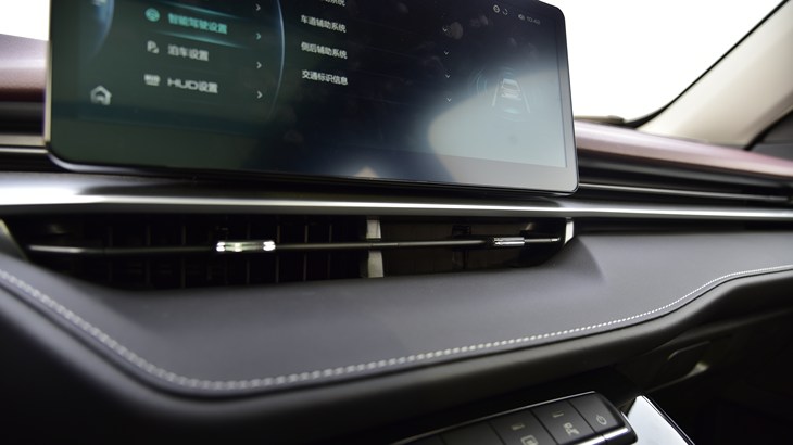 哈弗h62020款2.0t自动铂金冠军版,第三代哈弗h62.0t四驱版越野测试