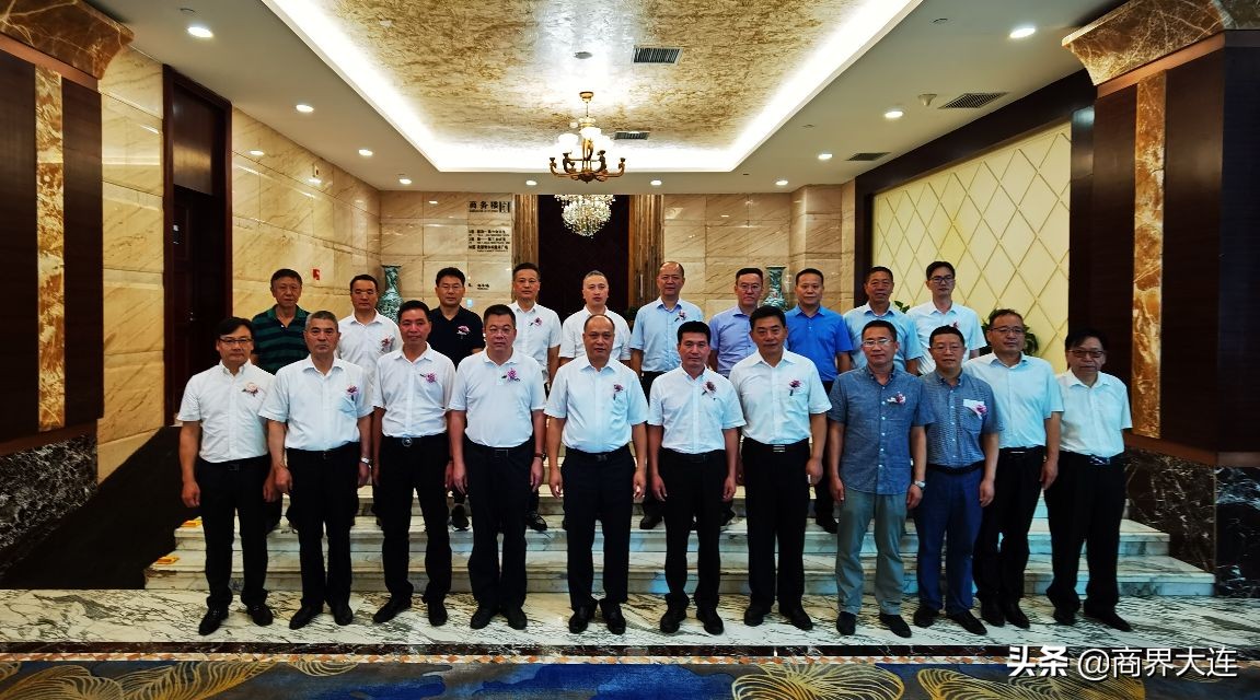 2021“粤贸全国•连粤共赢”名优特产品推介洽谈会在连隆重启幕