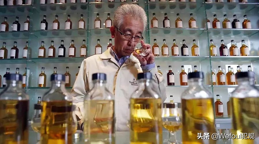 央视足球解说员刘嘉远图片,央视cctv5解说刘嘉远2018