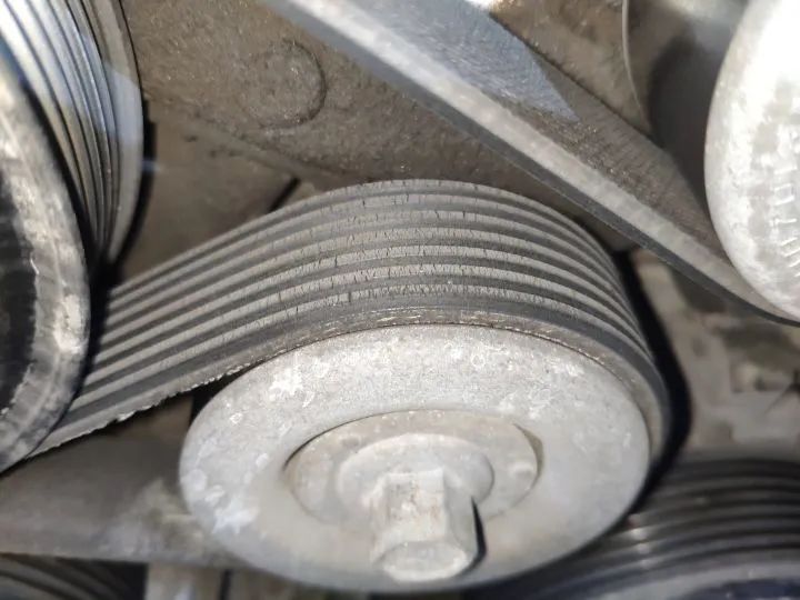 10年的丰田锐志二手车价格多少钱,12年丰田锐志的优点和缺点